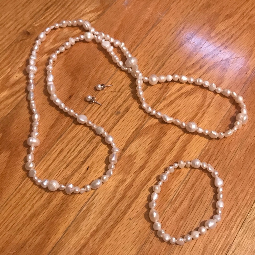 Stunning 3💜💜💜White freeform Pearl Set 😍😍